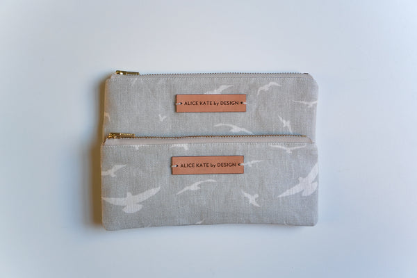Seagulls Cream on Gustavian Grey Zipper Pouch