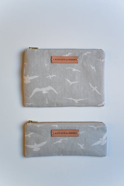 Seagulls Cream on Gustavian Grey Zipper Pouch