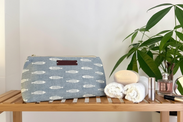 Washbag - Fish Weathered Blue on Cream