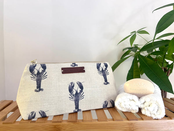 Washbag - Seagulls Old Blue on Stone