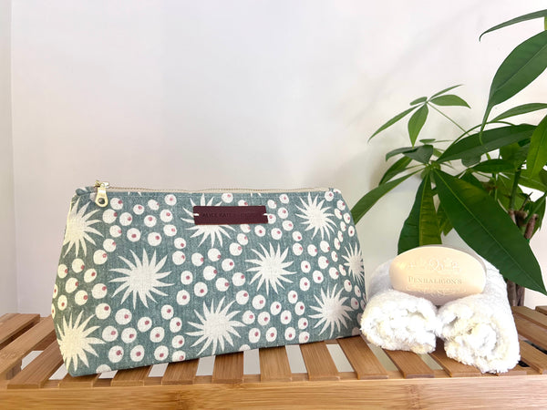 Washbag - Seagulls Old Blue on Stone